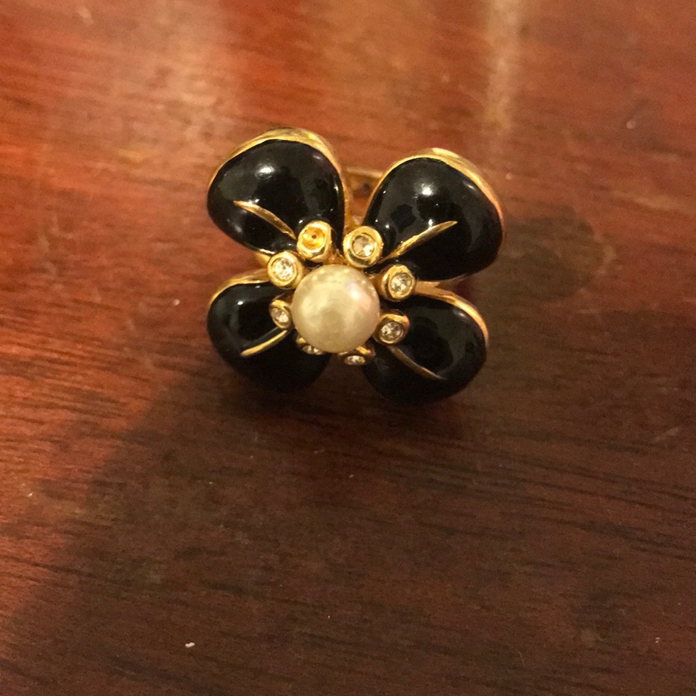 Ring - Picture 2 of 2